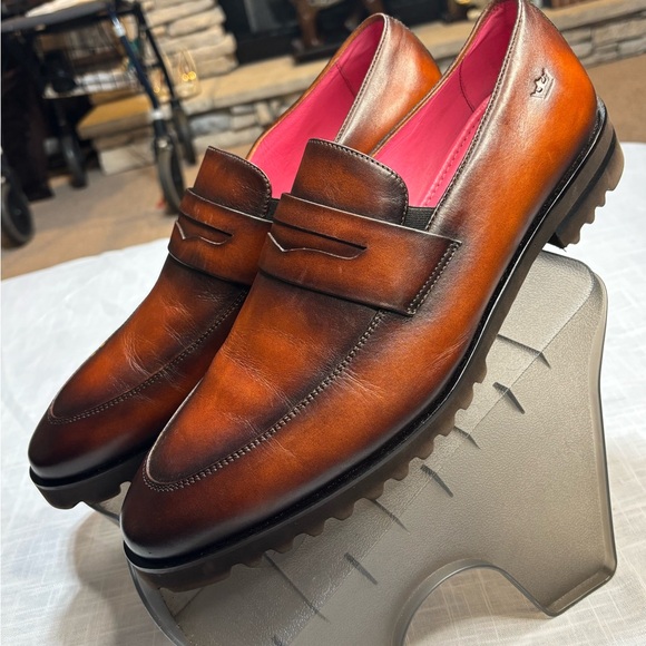 Stylish Brown Leather Loafers for Men - Picture 1 of 9